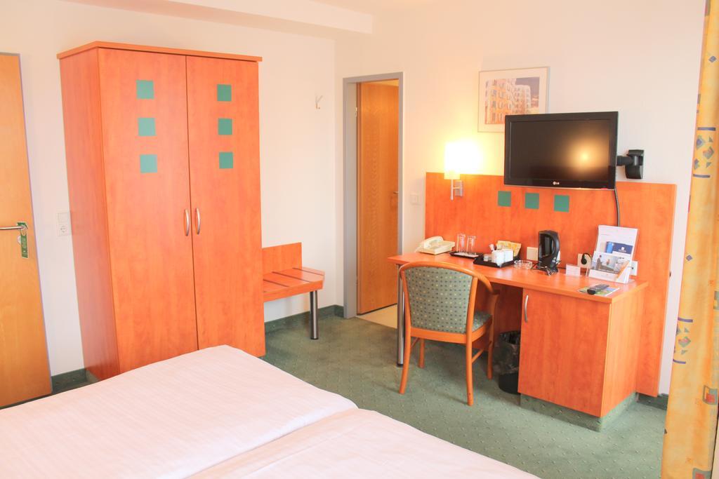 Stadthotel Duesseldorf Екстер'єр фото