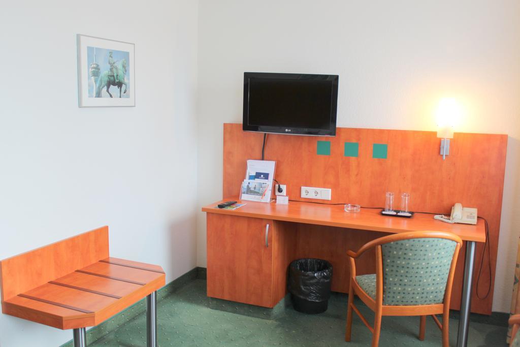 Stadthotel Duesseldorf Екстер'єр фото