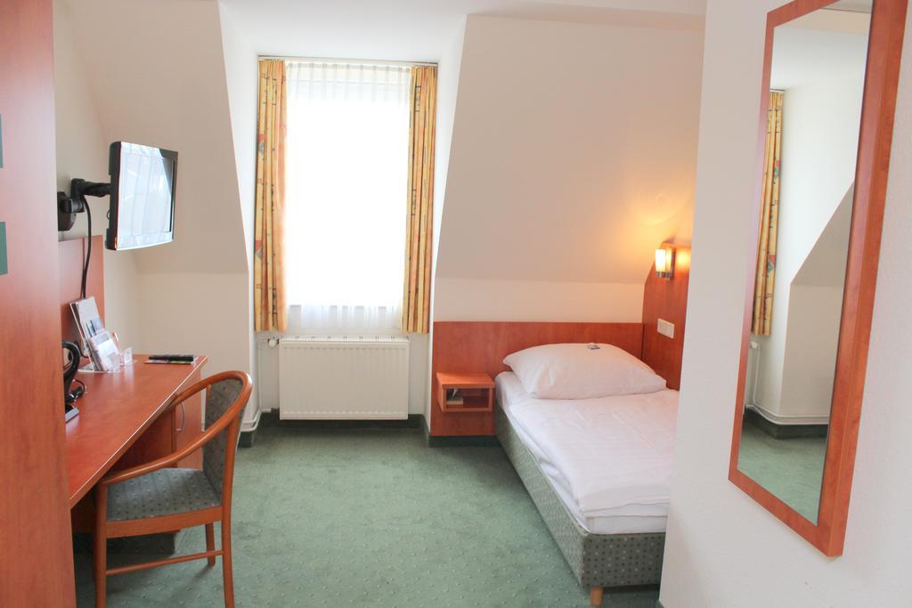 Stadthotel Duesseldorf Екстер'єр фото