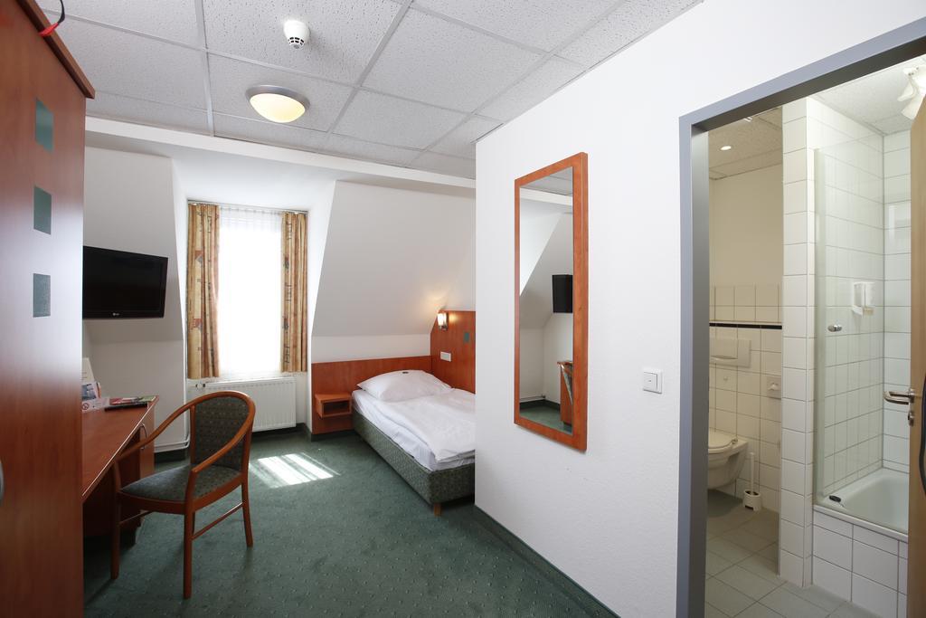 Stadthotel Duesseldorf Екстер'єр фото