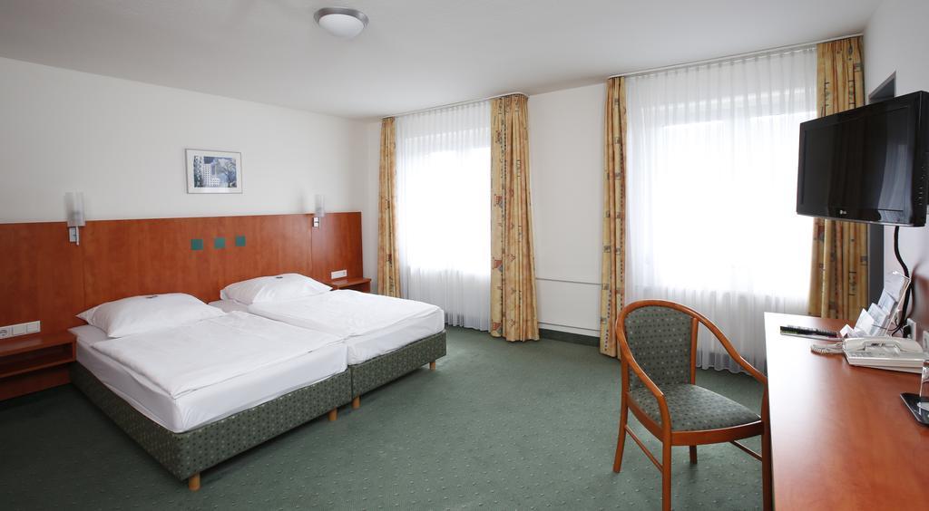Stadthotel Duesseldorf Екстер'єр фото