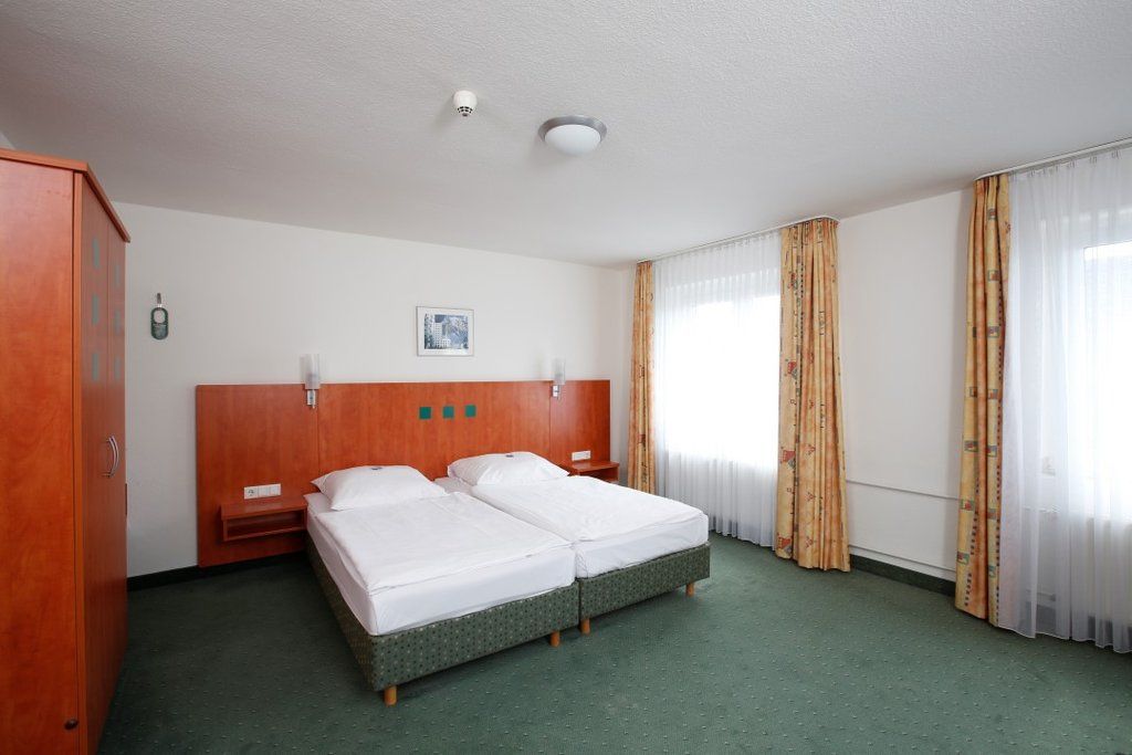 Stadthotel Duesseldorf Екстер'єр фото