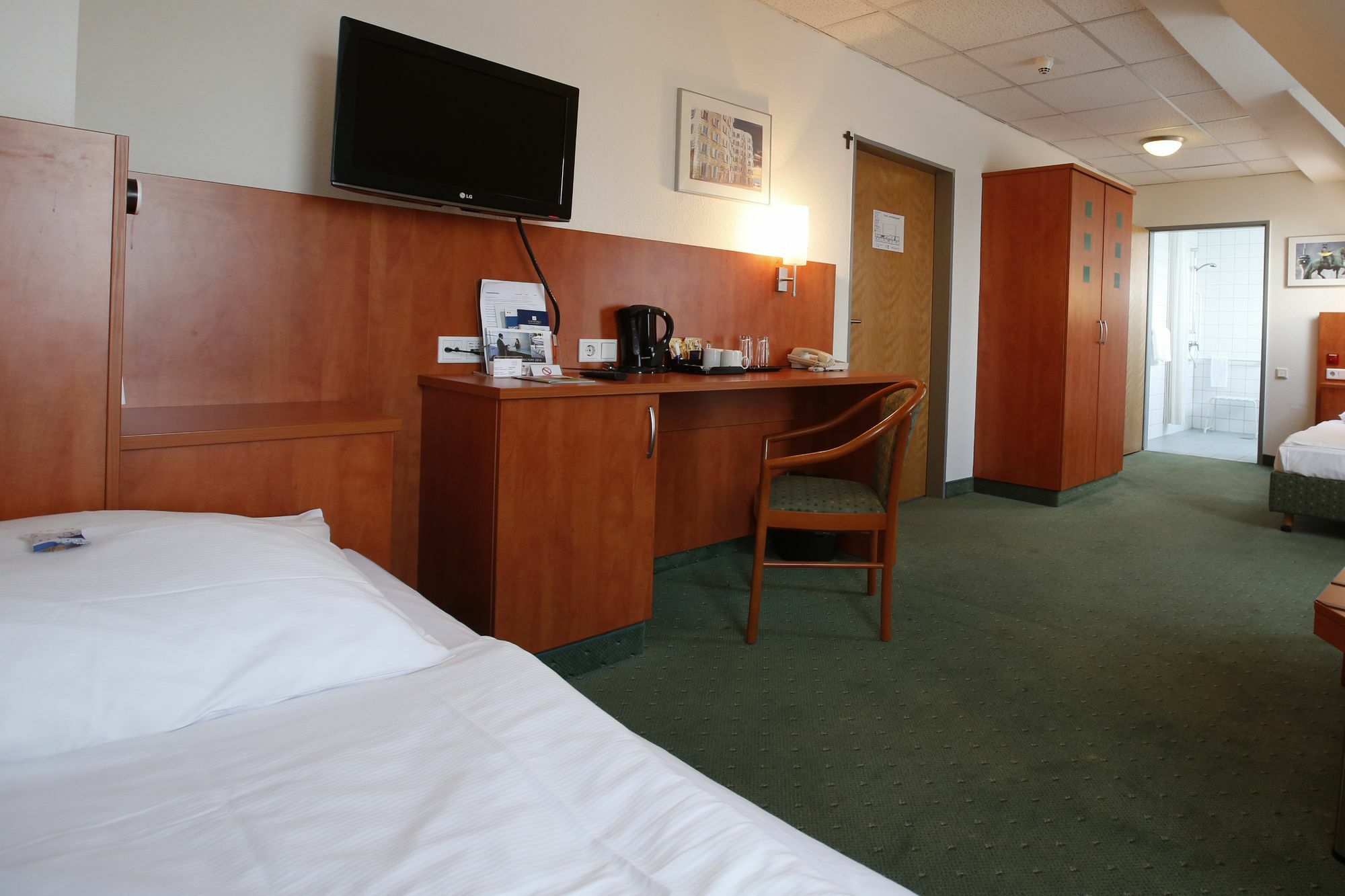 Stadthotel Duesseldorf Екстер'єр фото